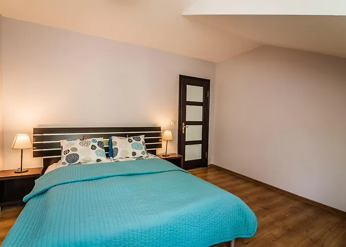 아파트 Widok 슈차브니차